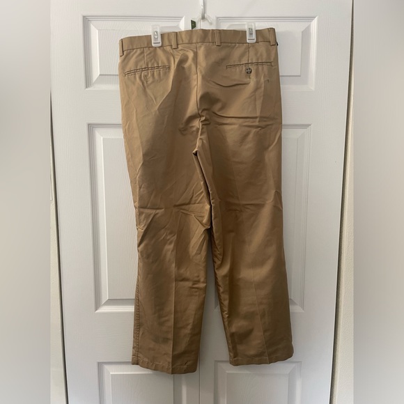 Tan men’s dockers, size 36x30 - Picture 3 of 10